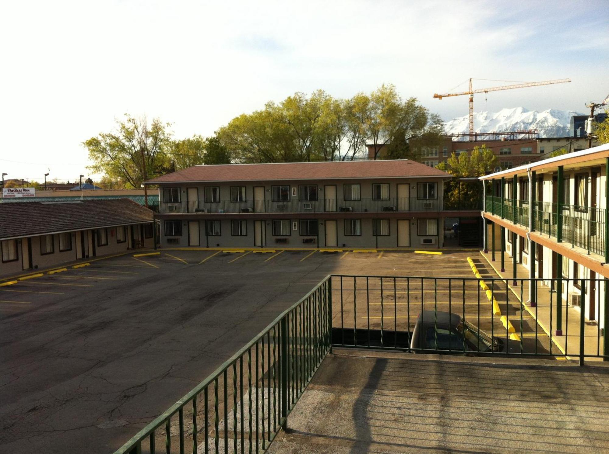Provo Inn & Suites Kültér fotó